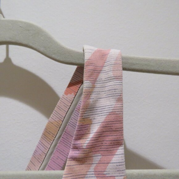 OUTDOOR VOICES Tech Sweat Racerback Sports Bra in Coral Stroke Camo Athleisure - Picture 7 of 13